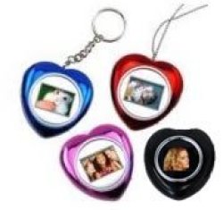 Esquire Heart Necklace Photo Frame Colour:silver-retail Box 6 Months Warranty   Product Overview The MINI Heart Shaped Digital Photo Frame Is  Able To