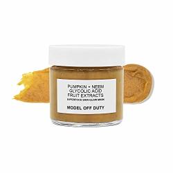 Model Off Duty Beauty Superfood Skin Glow Mask Exfoliating Brightening Face Mask Antioxidant Replenishing Facial Mask With Pumpkin Neem Aha Fruit Extracts