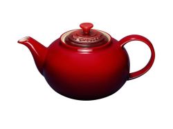 Le Creuset Stoneware Classic 1.3L Teapot Cherry