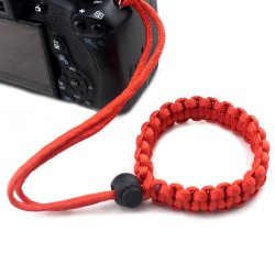 IPRee Outdoor Edc Survival Bracelet Camera Pendant Rope Hanging Srap Emergency Paracord Lanyard