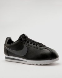 Nike Classic Cortez Leather in Black