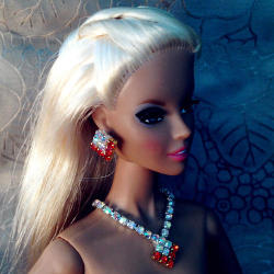 Barbie Fashion House - Handmade Jewelry Earrings Necklace For Barbie Fashion Royalty Dolls