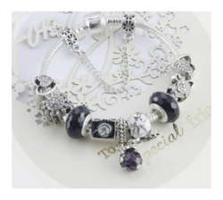 Charming Black And Silver Bracelet With Heart-themed Charms - 17CM