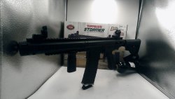 TIPPMANN Stormer Elite 68. Cal Semi Automatic Paintball Gun