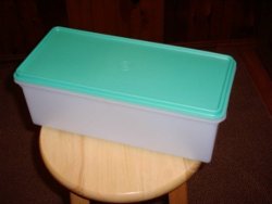 Tupperware Rocker Lunch Box With Insulated Bag - Best Lunch to Flaunt Style