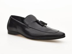 stores that sell jonathan d shoes