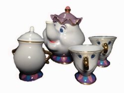 RESORT Disney Limited Release ' Beauty And The Beast ' Mrs. Potts And Chip Teapot Set Tm Mrs. Potts Of Pot U0026 Chip Of