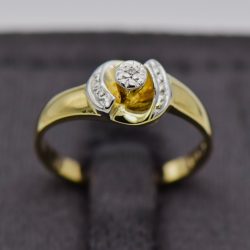9CT Yellow Gold Engagement Ring