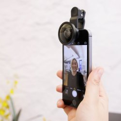 Kikkerland Wide-angle Clip-on Selfie Lens