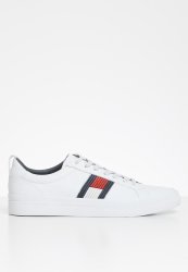 tommy hilfiger flag detail leather sneaker in white