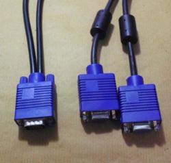 Cable Vga Splitter Male To 2 Females.