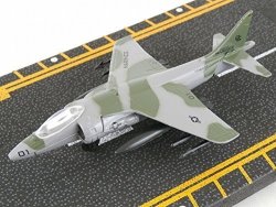 Hot Wings AV-2B Harrier Grey Markings With Connectible Runway Die Cast Plane
