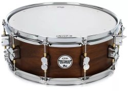 Concept Limited Edition Snare Drum 5.5 X 14 Inch Maple walnut