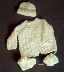 Knitted Baby Matinee Set Jacket Booties Mittens Beanie Brand New 0-3 Months Yellow