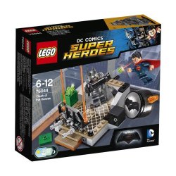 Lego Clash Of The Heroes 76044
