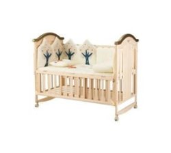 Wooden Baby Cot With Cot Bumper Mat