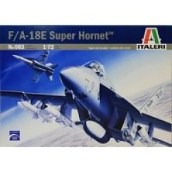 - 1:72 F A-18 Super Hornet Plastic Model Kit
