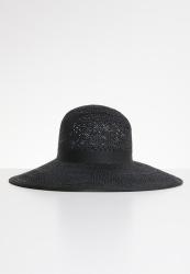 Superbalist Twiss Black Trim Hat-black