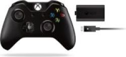 Microsoft Xbox One Wireless Controller With 3.5mm Audio Jack And Play & Charge Kit