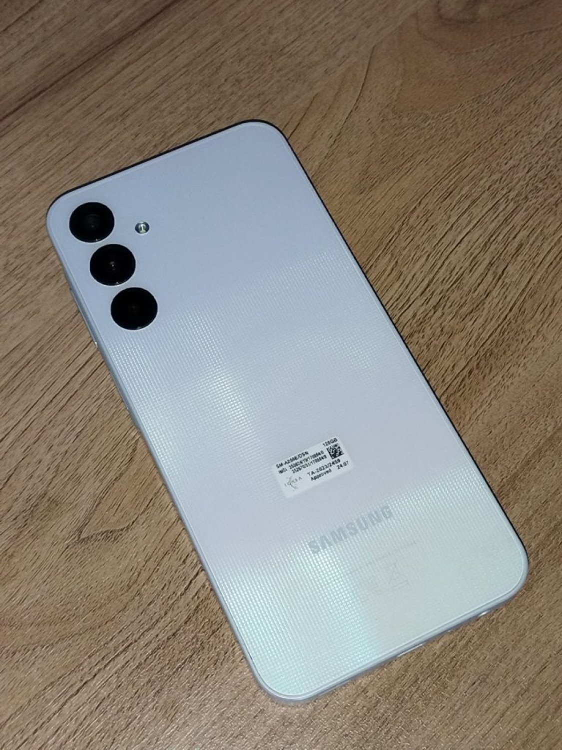 Product image - {main}