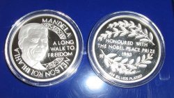 Nelson Mandela Nobel Peace Prize Medalion 1993 .999 Silver Plated In Plastic Capsule See Pics