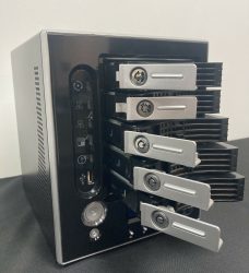 Thecus N5200 Pro With 5 1TB Drives Other Drives