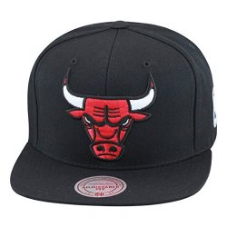 Mitchell & Ness Chicago Bulls Snapback Hat All Black red XL Size Logo