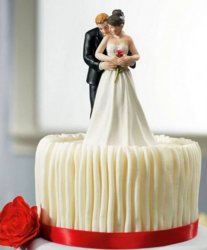 Stunning Romantic Resin Wedding Cake Topper - Bride And Groom