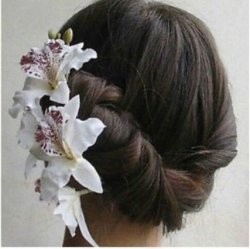 1 Pcs Hairclip With 3 White Orchid Flowers With Attached Clip - Perfect For Bride