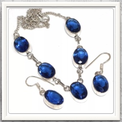 Breathtaking Royal Blue Blue Quartz Gemstone 925 Silver Necklace & Earrings