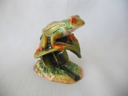 Frog On Lily Leaf - Treasurine Secret Trinket Box