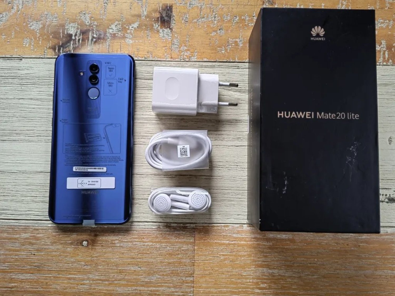 Product image - {main}